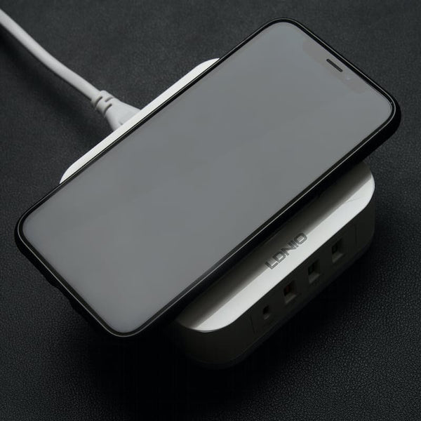 LDNIO 32W Desktop Power Station with Wireless Charger