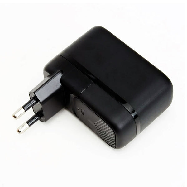 LDNIO 65W GaN Fast Charger with International Plugs & 3 USB-C Ports